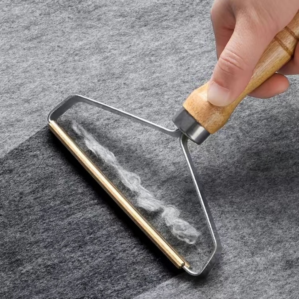 Dog & Cat Hair Removal Brush: Say Goodbye to Pet Hair with 1pc Remover